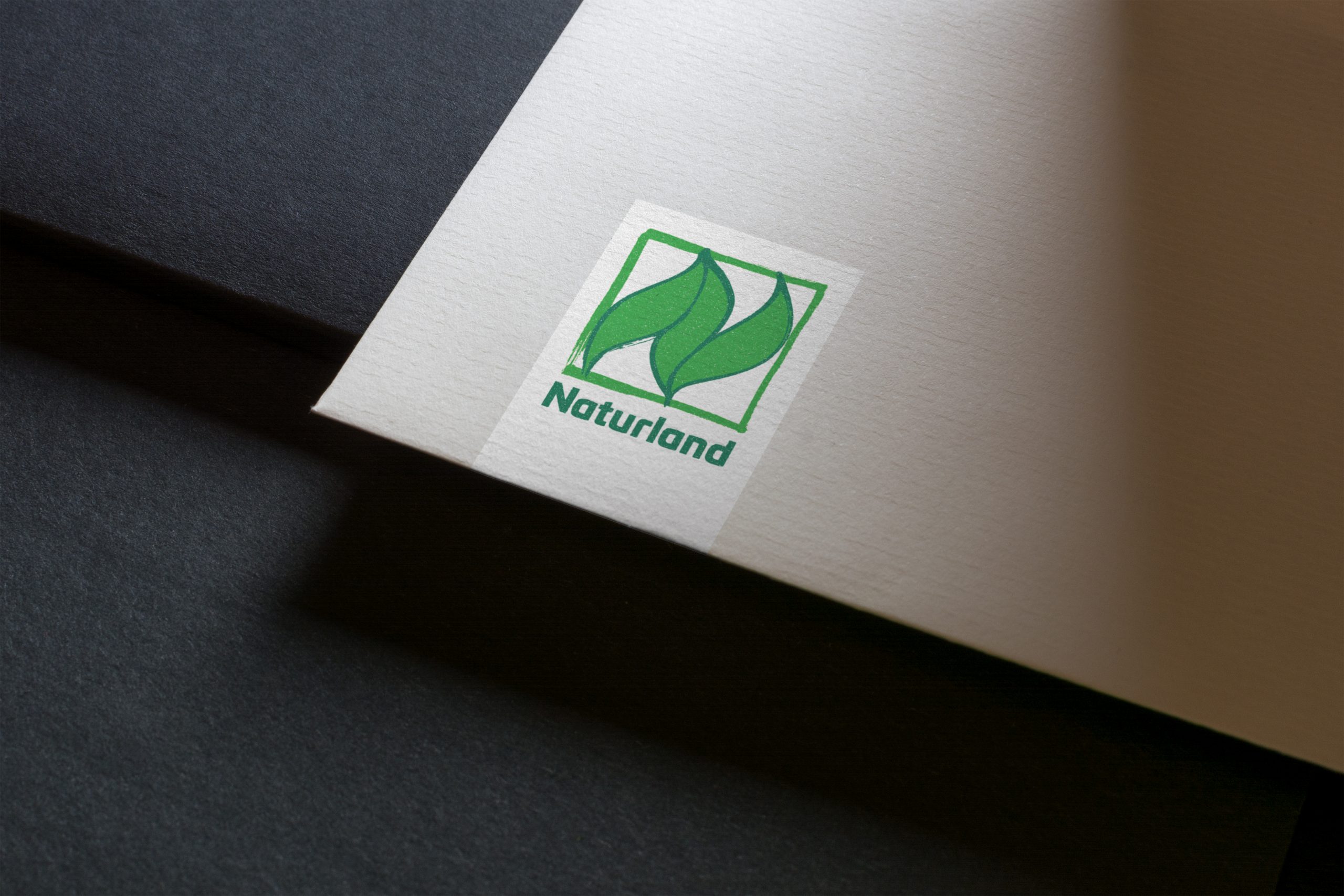 Naturland_Logo_Mockup